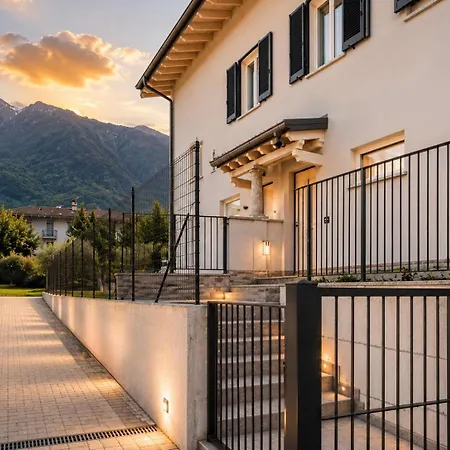 Smeraldo, Spacious Comfort On With Garden, Garage & Ac Villa
