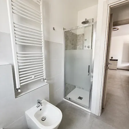Smeraldo, Spacious Comfort On With Garden, Garage & Ac Colico