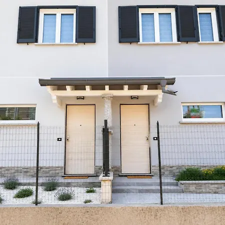 Smeraldo, Spacious Comfort On With Garden, Garage & Ac Colico